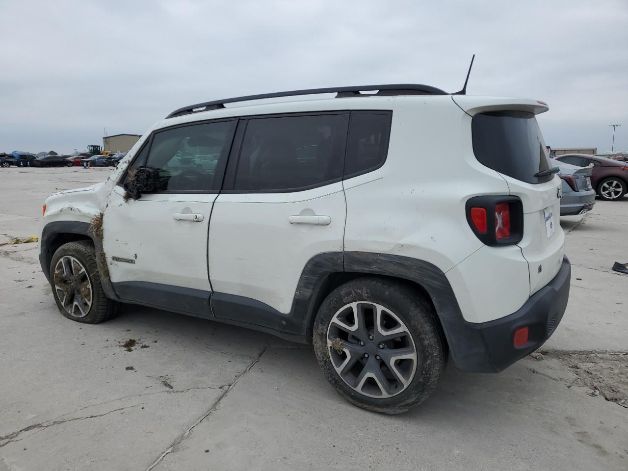 2018 Jeep Renegade - Image 2