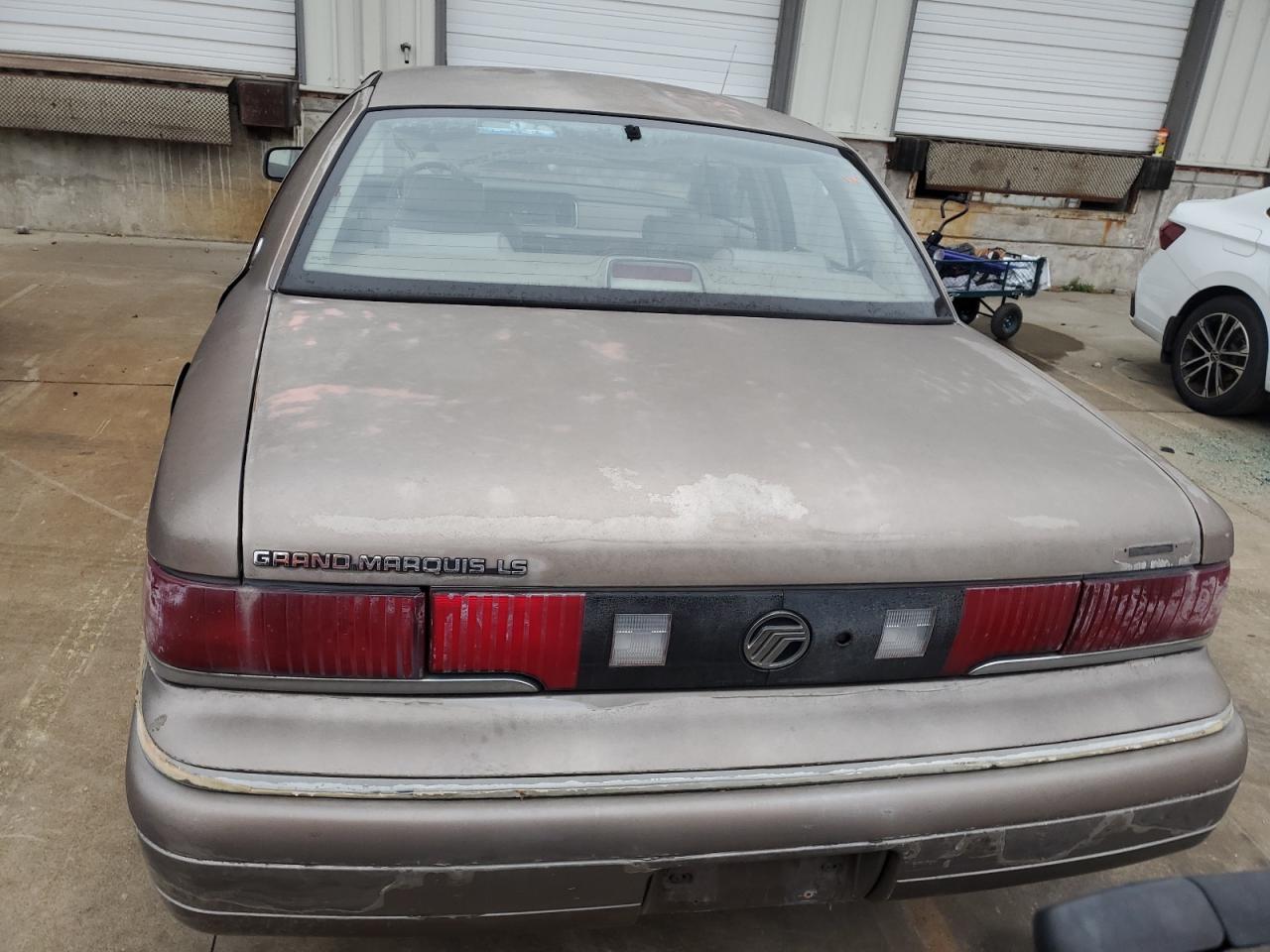 1992 Mercury Grand Marquis Ls VIN: 2MECM75WXNX618117 Lot: 77890274