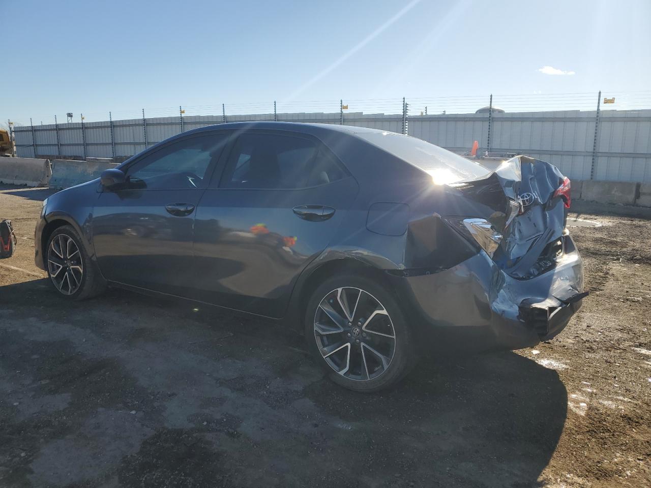 2018 Toyota Corolla - Image 2