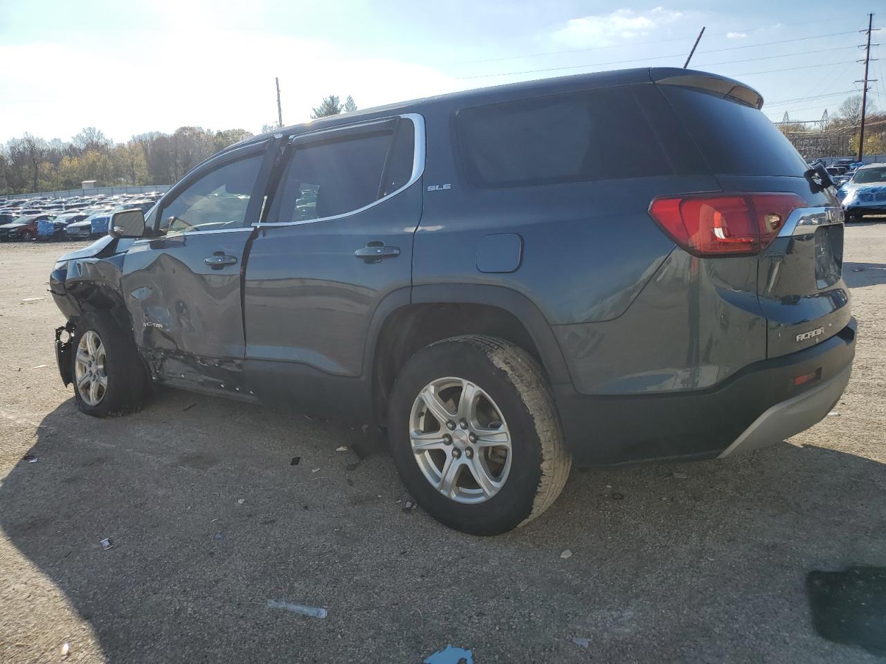 2019 GMC Acadia - Image 2