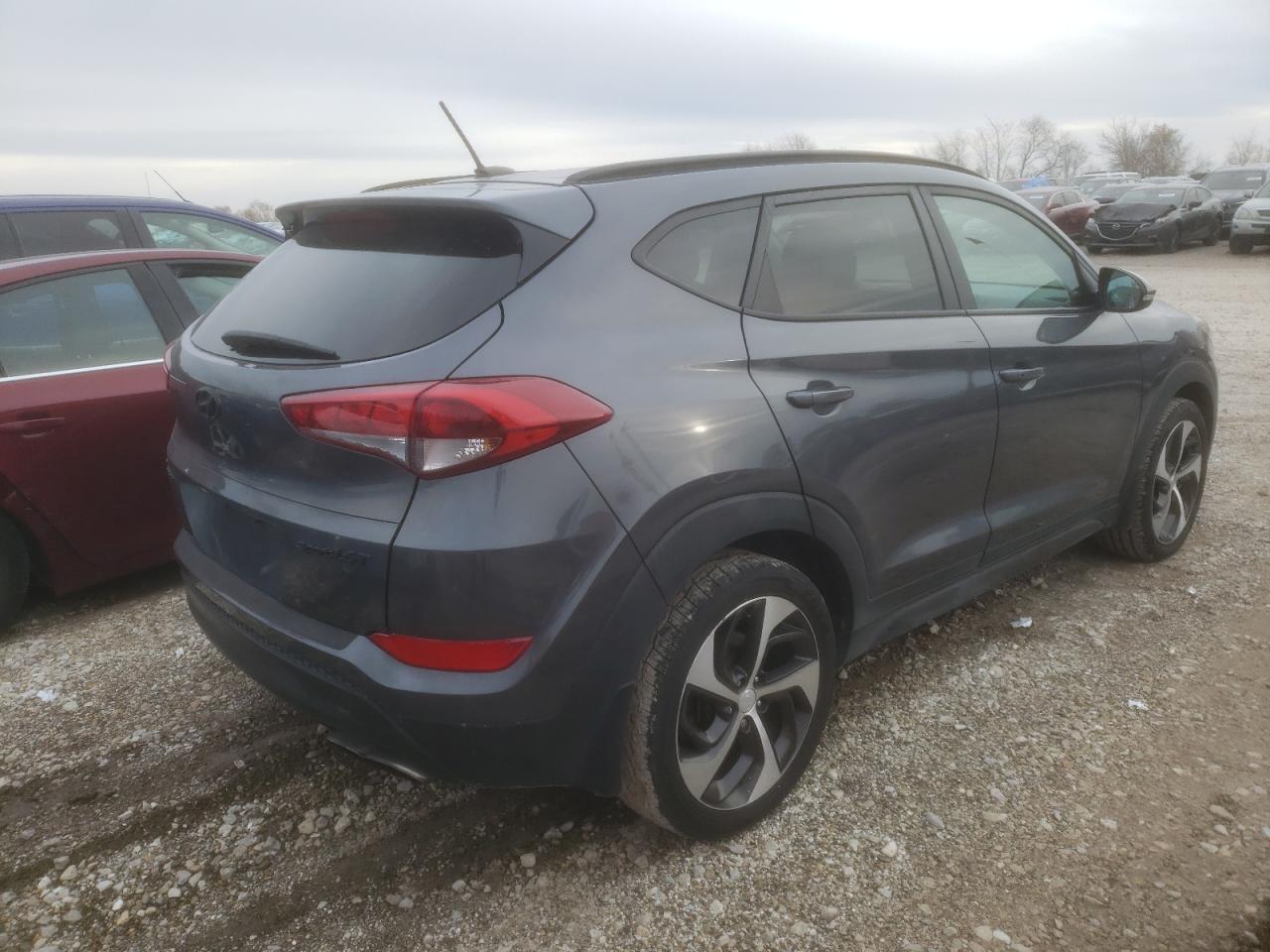 VIN KM8J33A25HU395869 2017 HYUNDAI TUCSON no.3