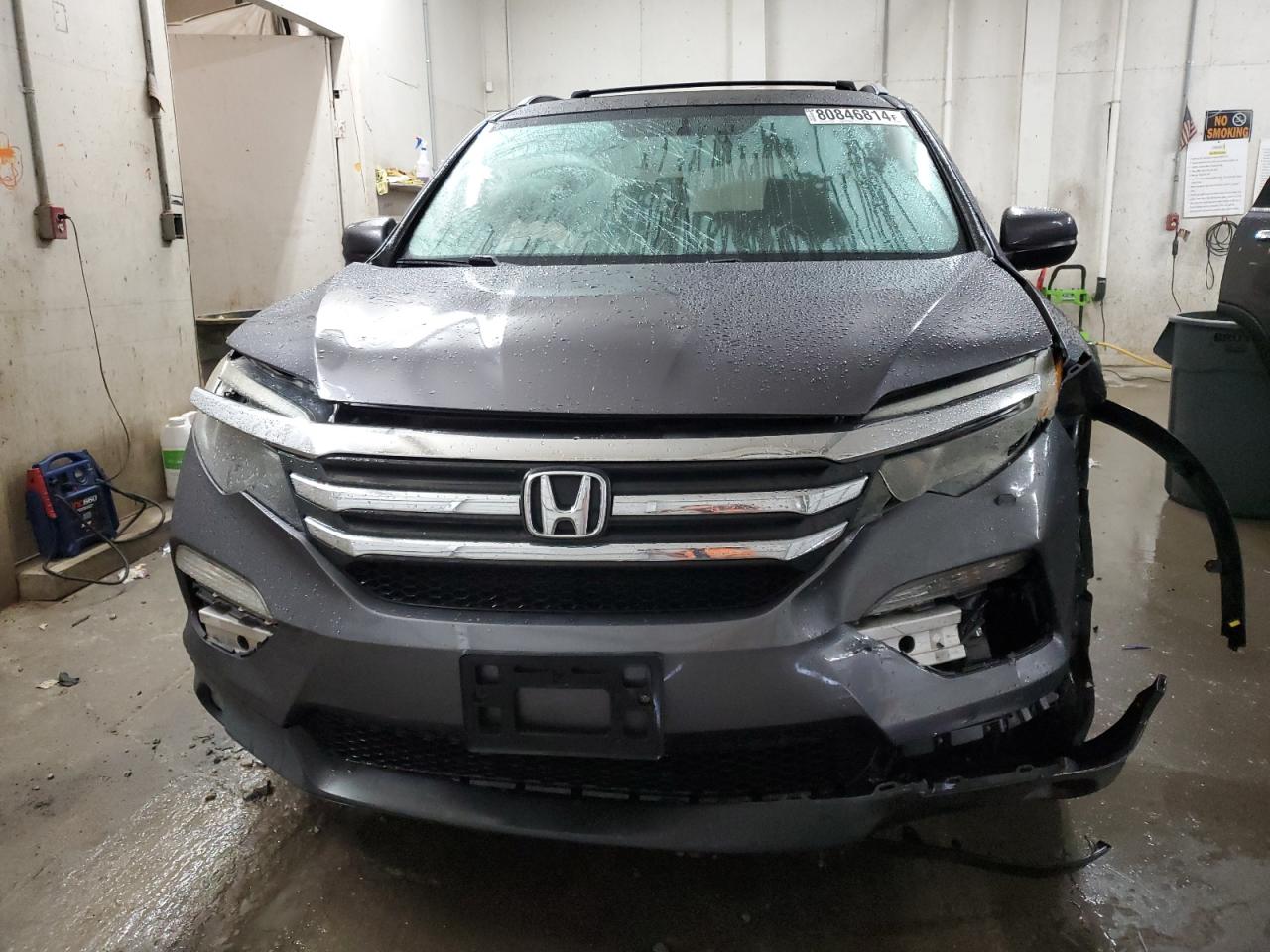 2017 Honda Pilot Exln VIN: 5FNYF5H7XHB013691 Lot: 80846814