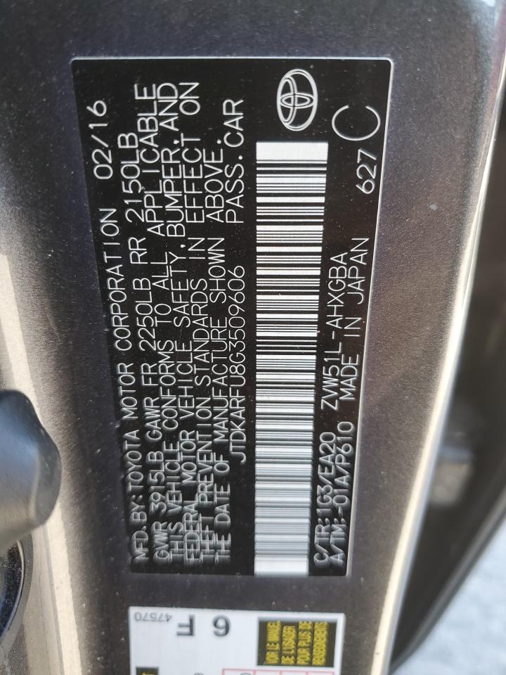 2016 Toyota Prius - Image 14