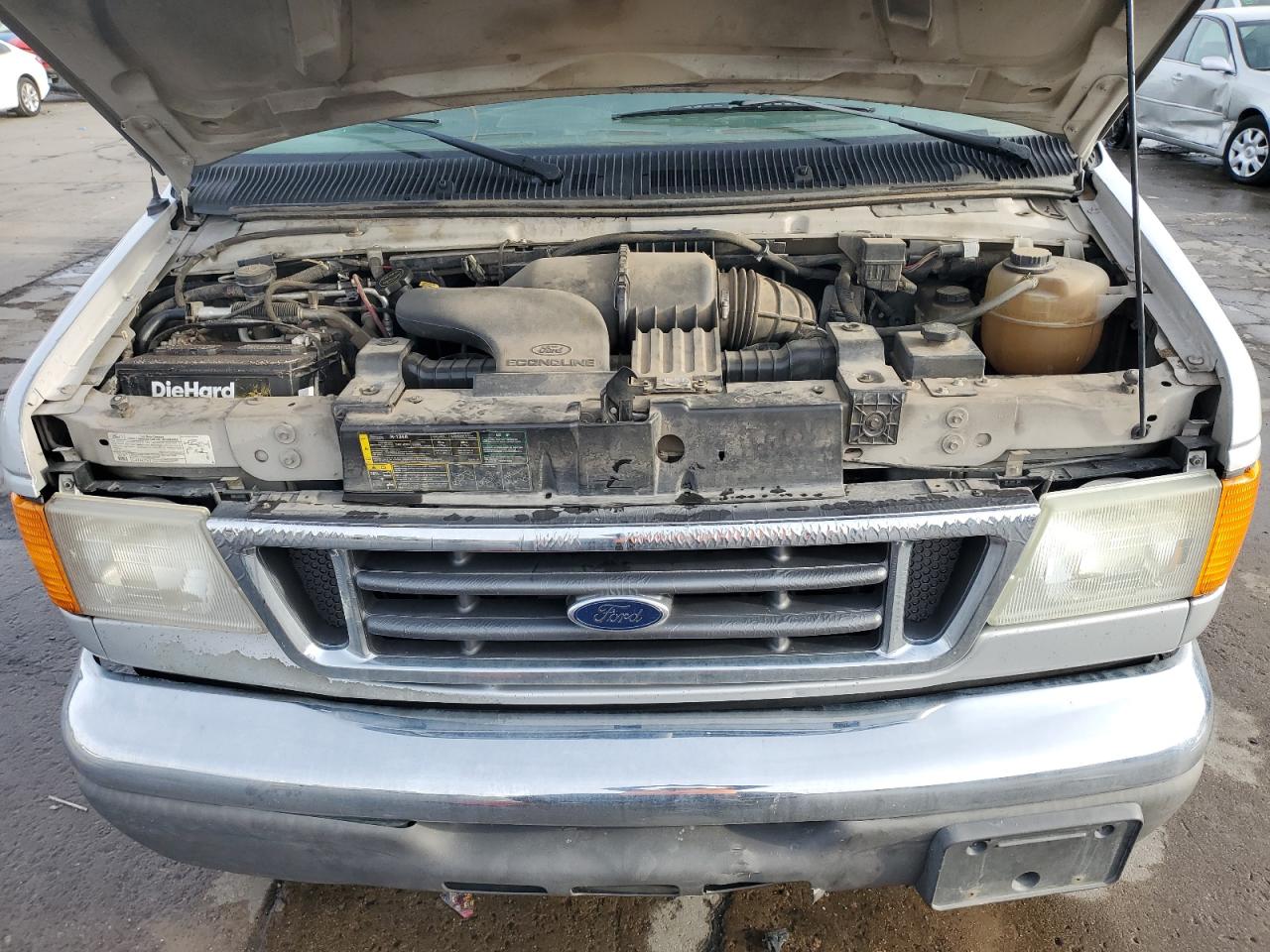 2006 Ford Econoline - Image 12