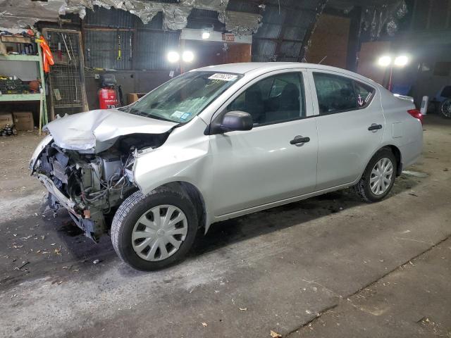  NISSAN VERSA 2015 Серебристый