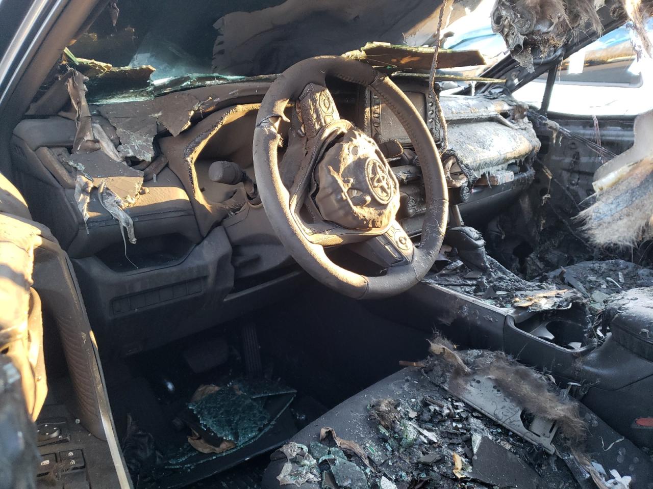 2021 Toyota Rav4 Xle VIN: 2T3P1RFV2MC205230 Lot: 80309804