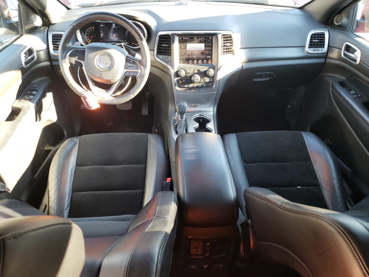 2017 Jeep Grand Cherokee - Image 8