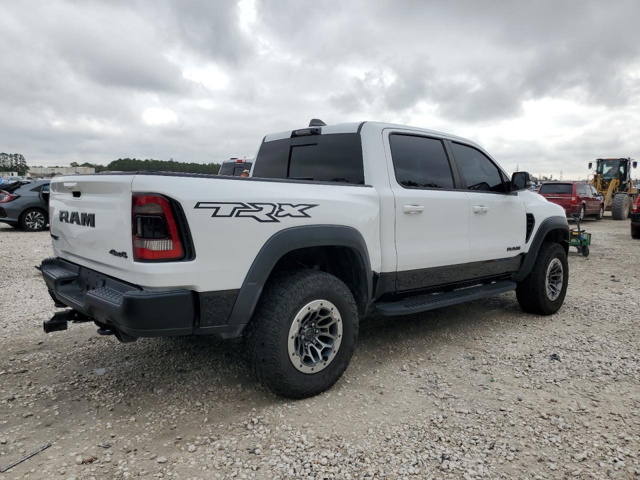 2021 RAM 1500 - Image 3