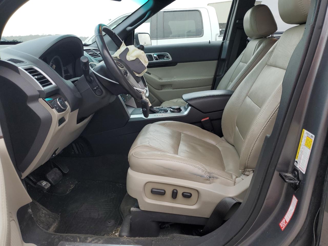 2014 Ford Explorer - Image 7