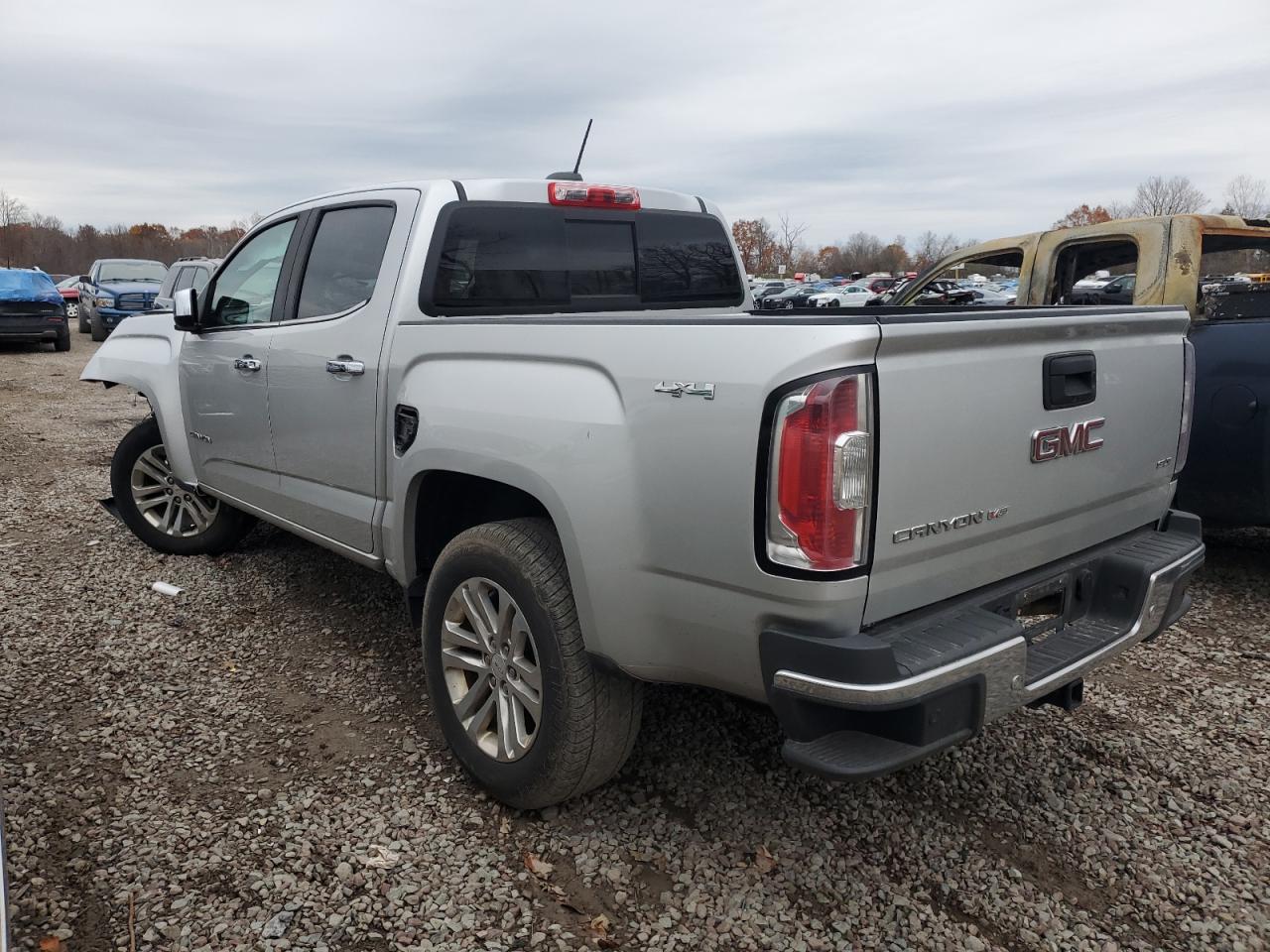 VIN 1GTG6DEN1K1165951 2019 GMC CANYON no.2