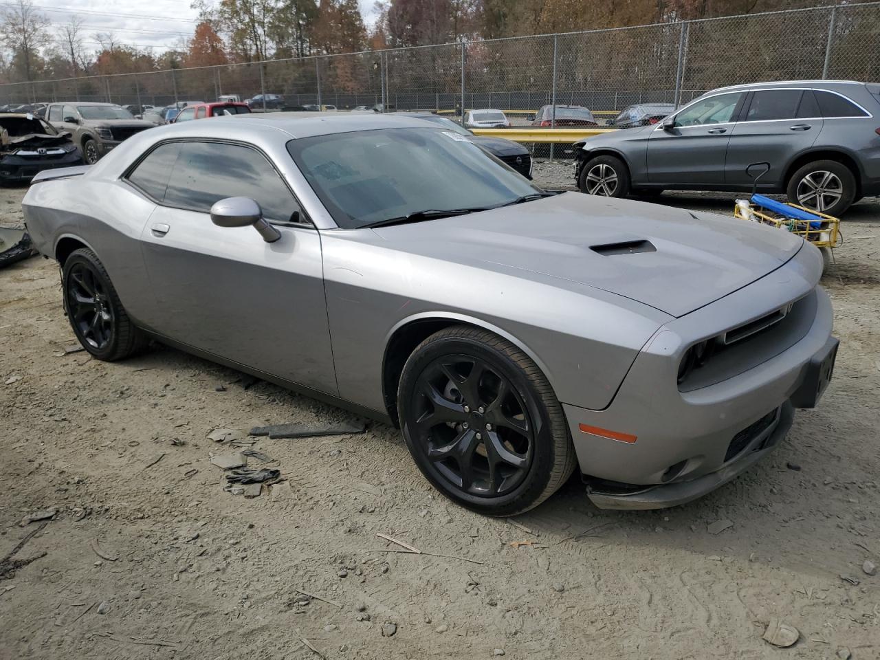 2015 Dodge Challenger - Image 4