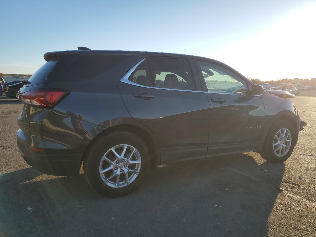 2022 Chevrolet Equinox - Image 3