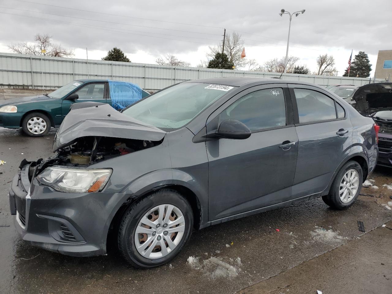 2017 Chevrolet Sonic Ls de vânzare în Littleton, CO - Front End