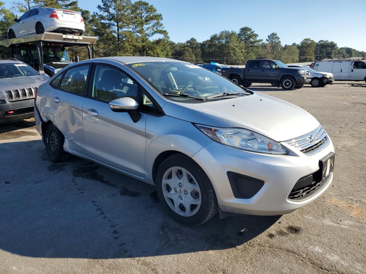 VIN 3FADP4BJ9DM157948 2013 FORD FIESTA no.4