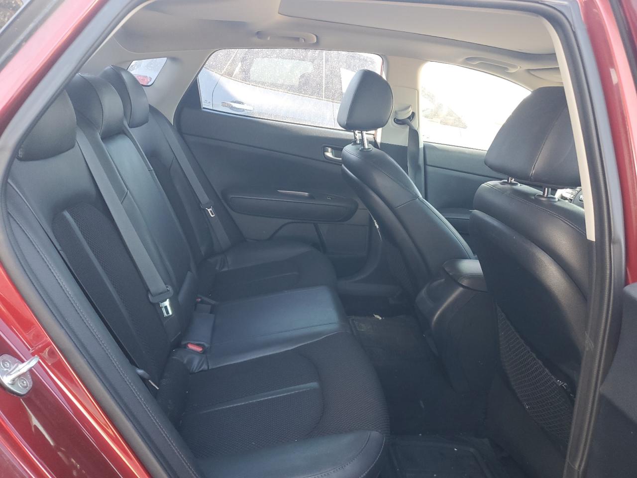 2019 Kia Optima - Image 10
