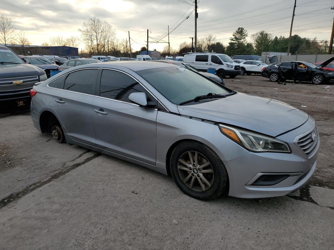 2017 Hyundai Sonata - Image 4