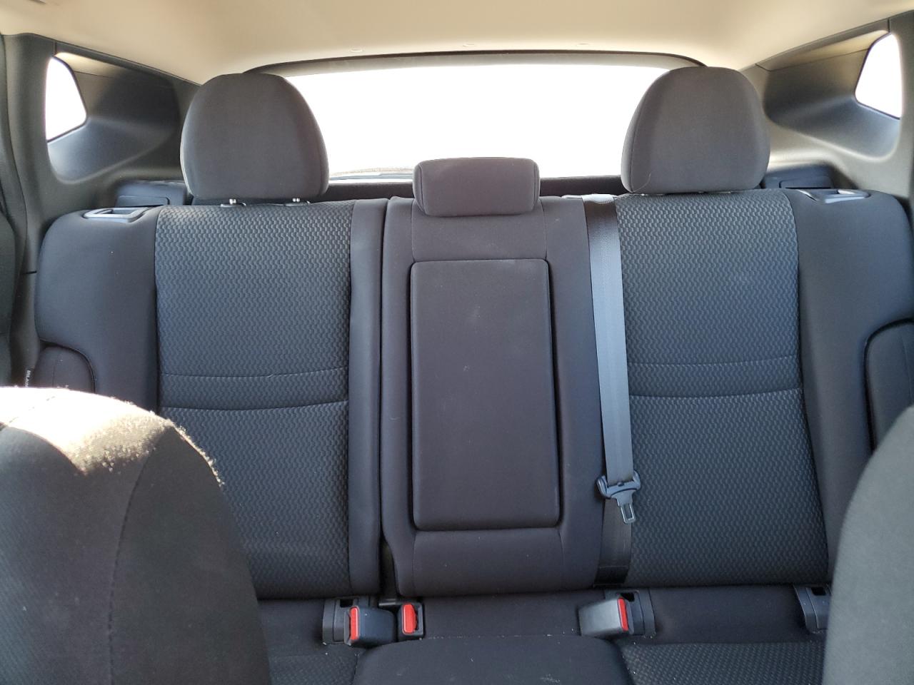 2020 Nissan Rogue - Image 10