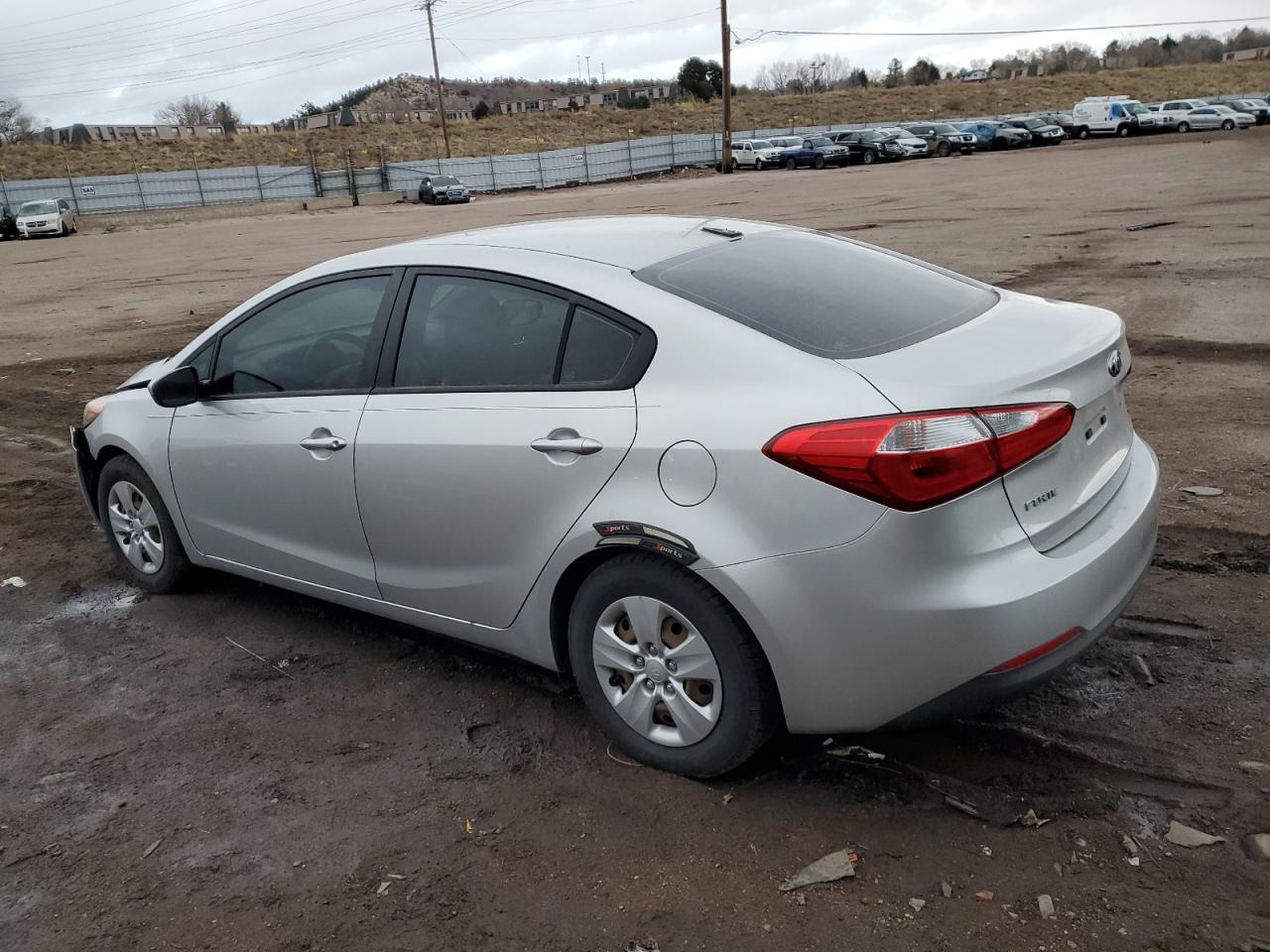 VIN KNAFK4A60F5261524 2015 KIA FORTE no.2