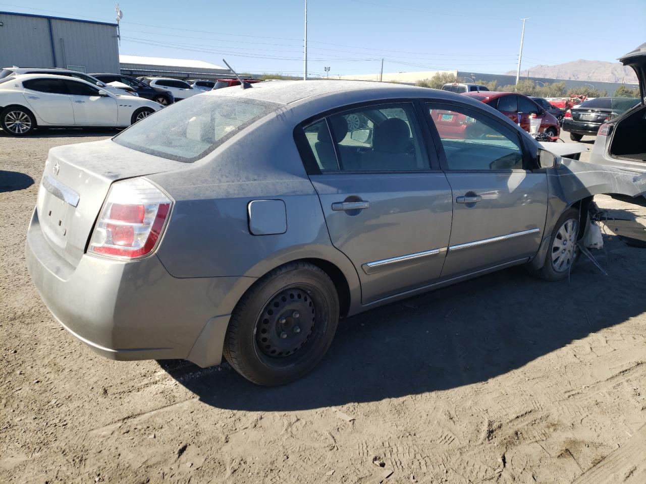 2010 Nissan Sentra - Image 3