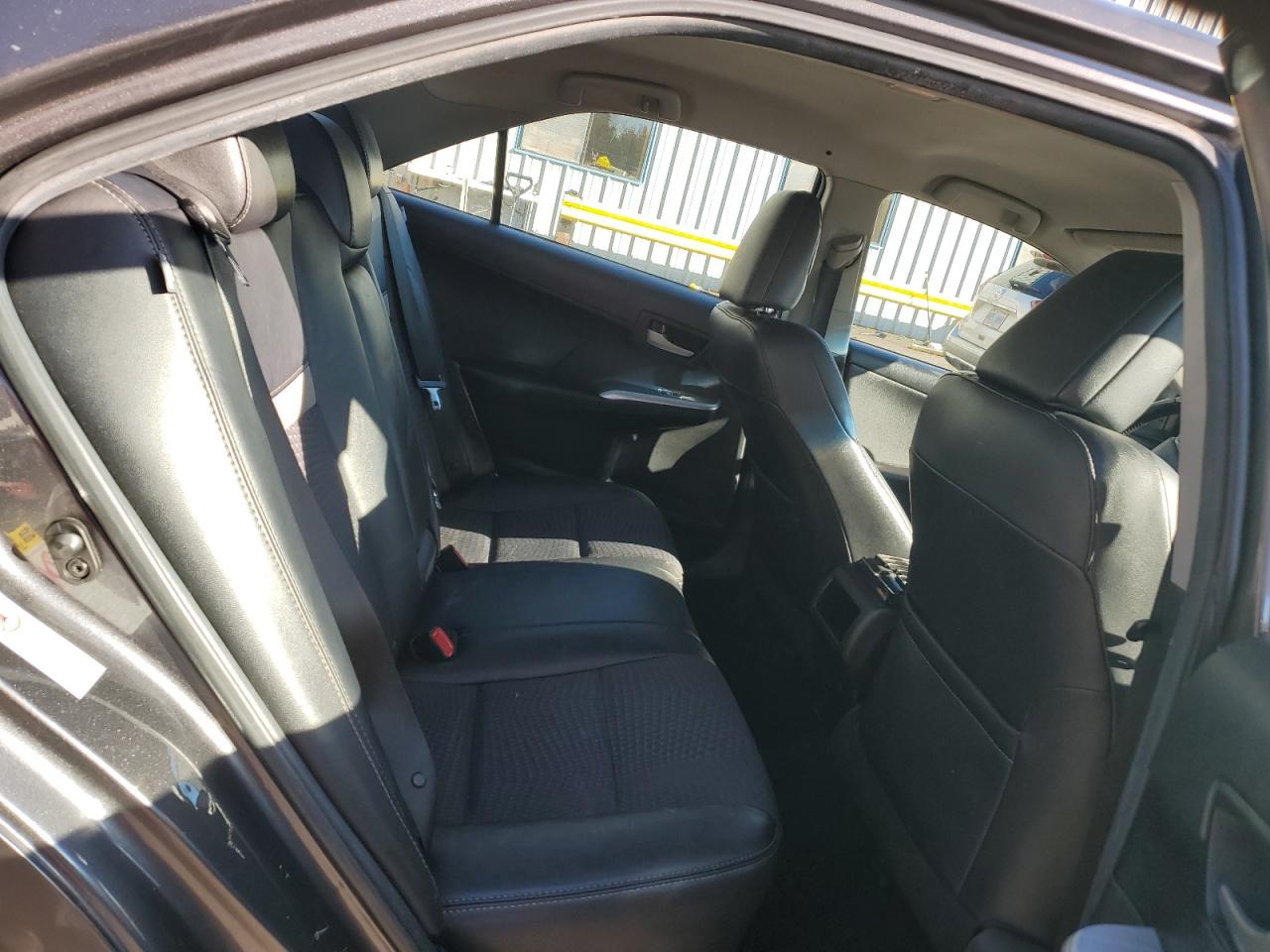 2014 Toyota Camry - Image 10