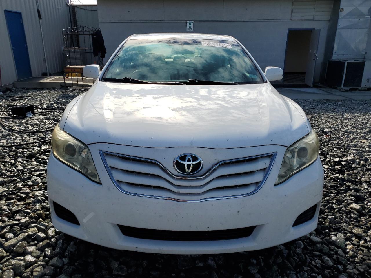 2011 Toyota Camry - Image 5
