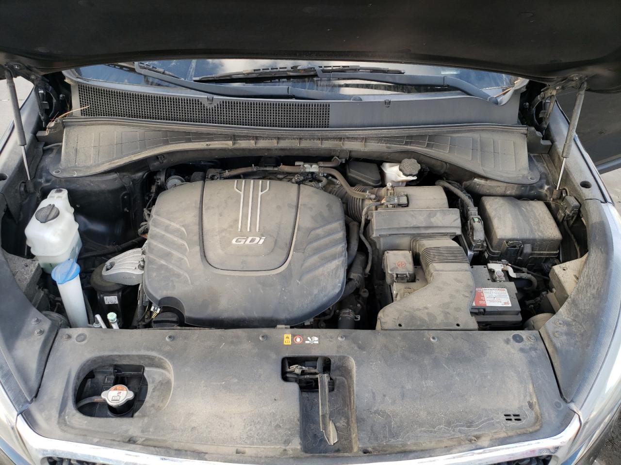2016 Kia Sorento - Image 12