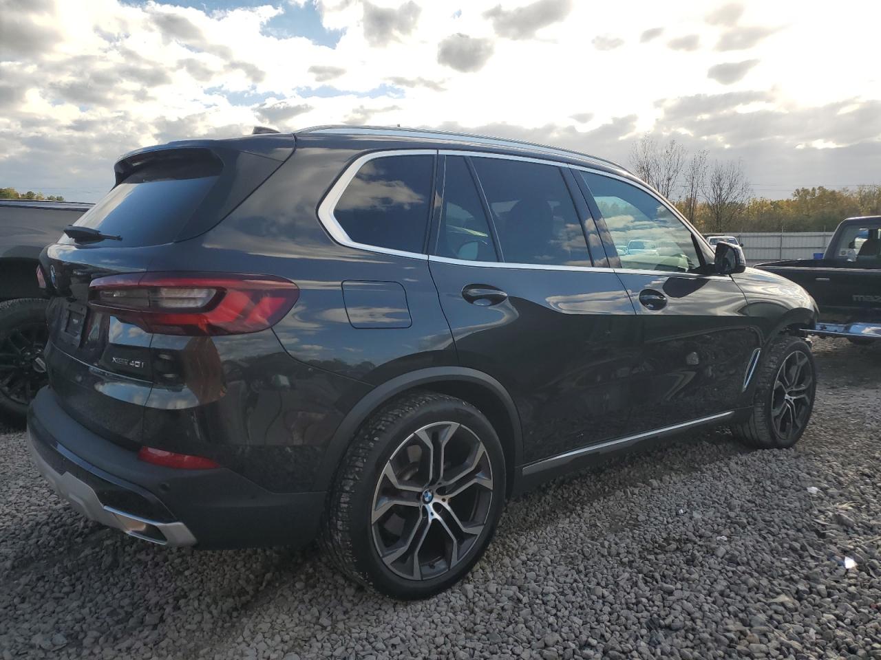 2023 BMW X5 - Image 3