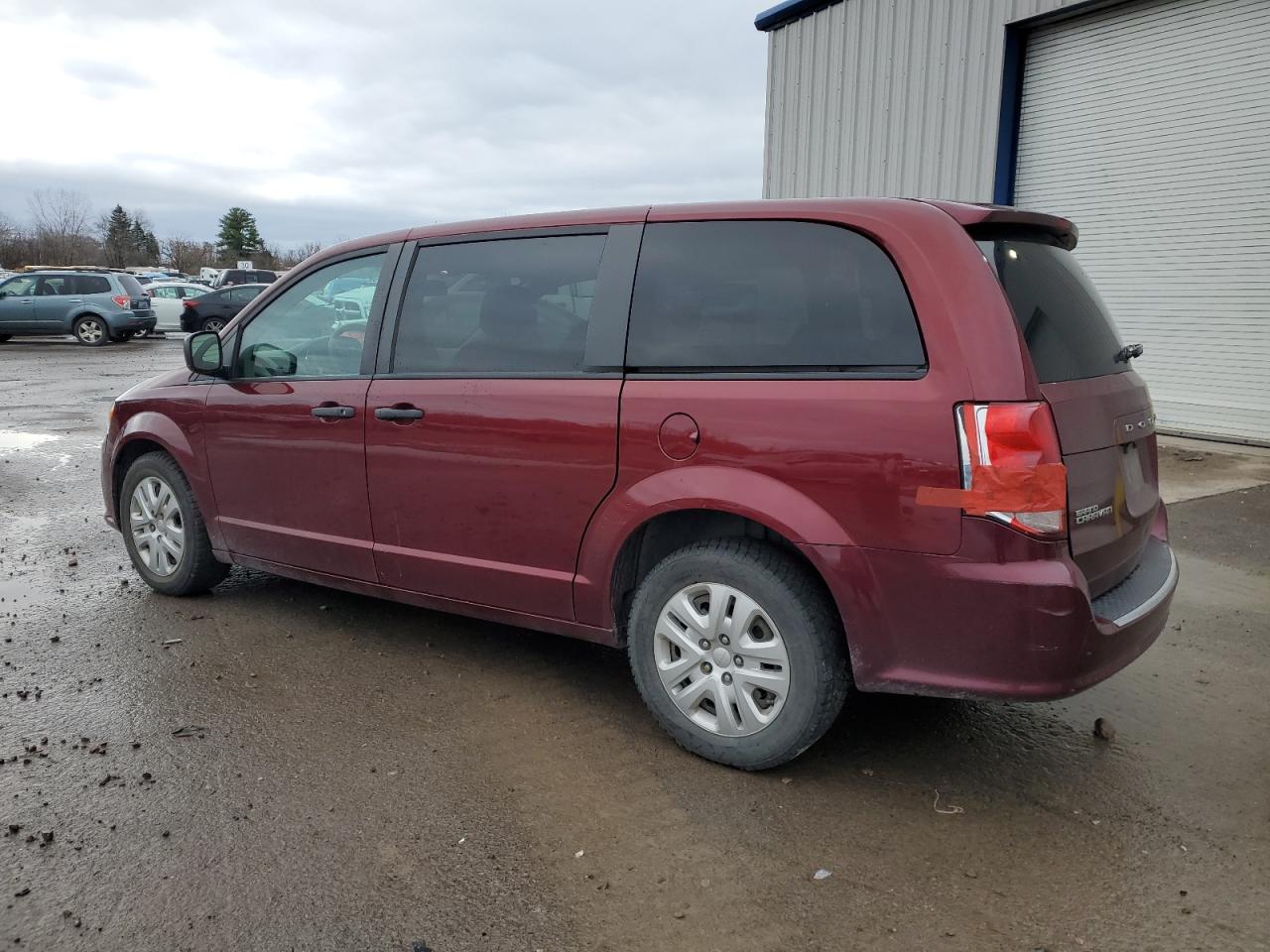 2019 Dodge Caravan - Image 2