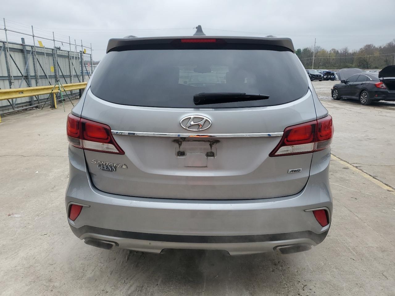 2017 Hyundai Santa Fe - Image 6