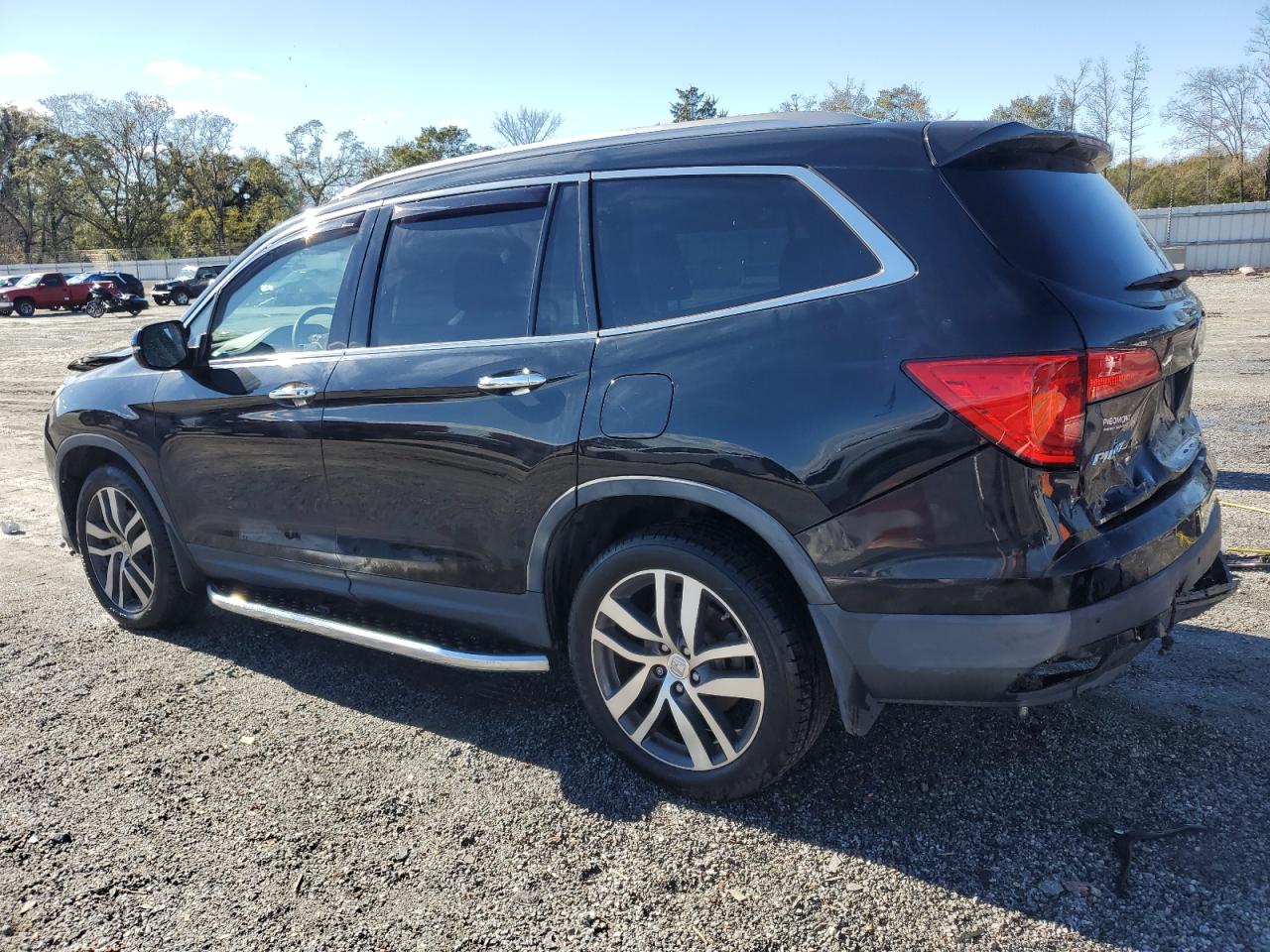 2017 Honda Pilot - Image 2