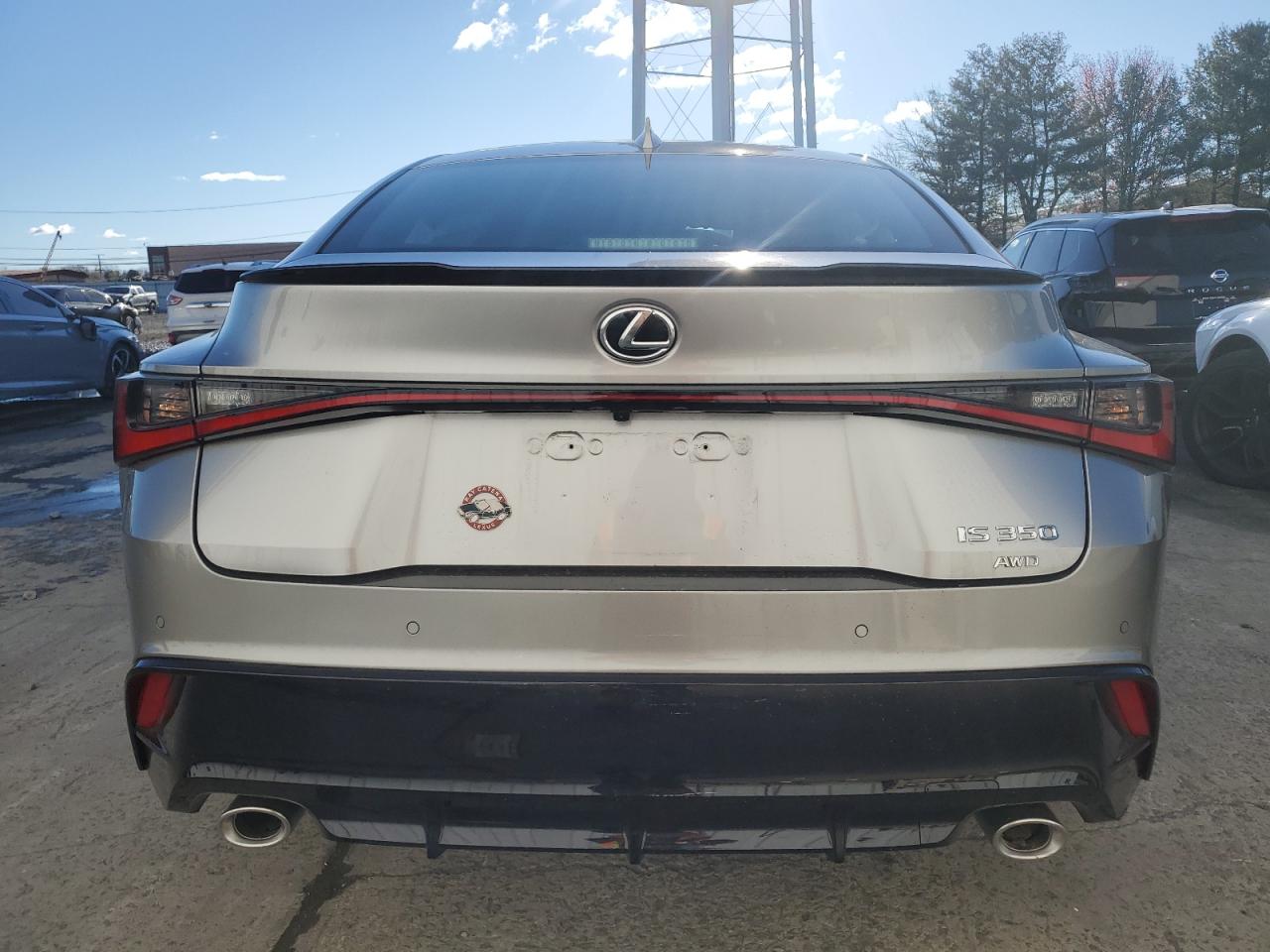 2023 Lexus IS - Image 6