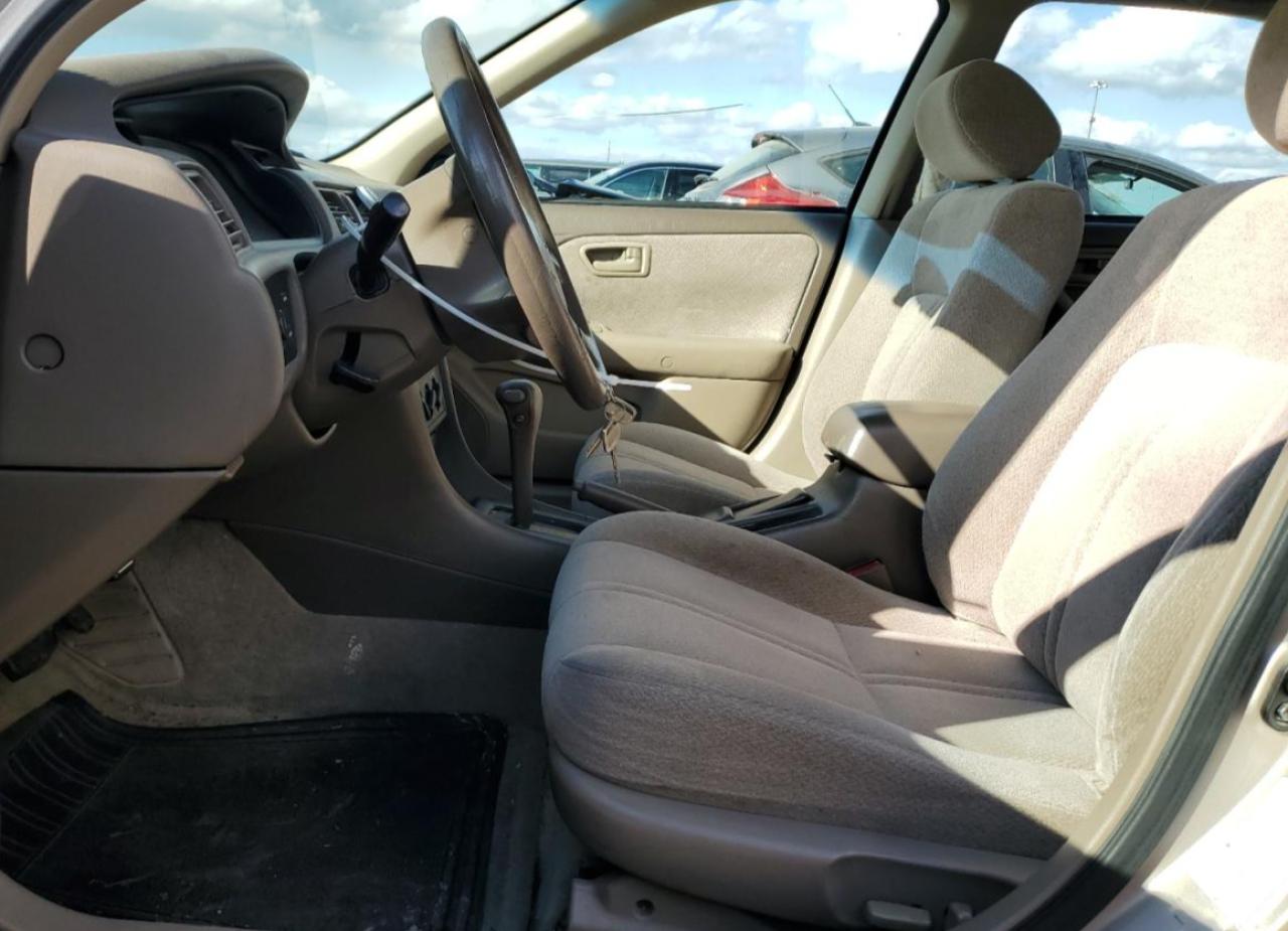 2001 Toyota Camry - Image 7