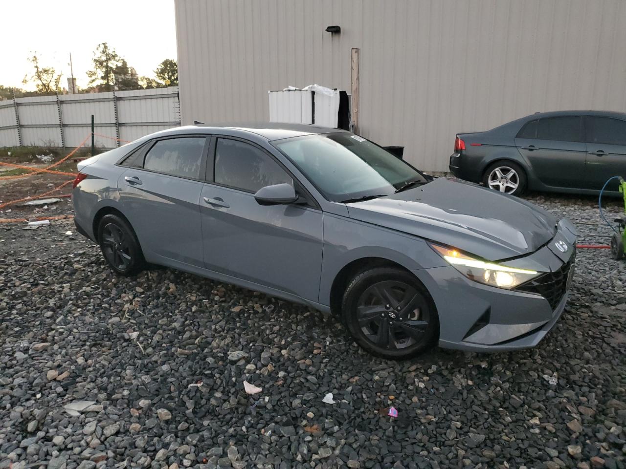 2023 Hyundai Elantra - Image 4