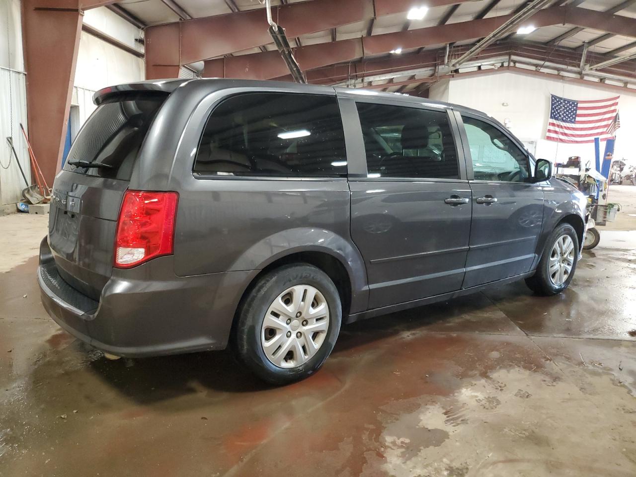2016 Dodge Caravan - Image 3