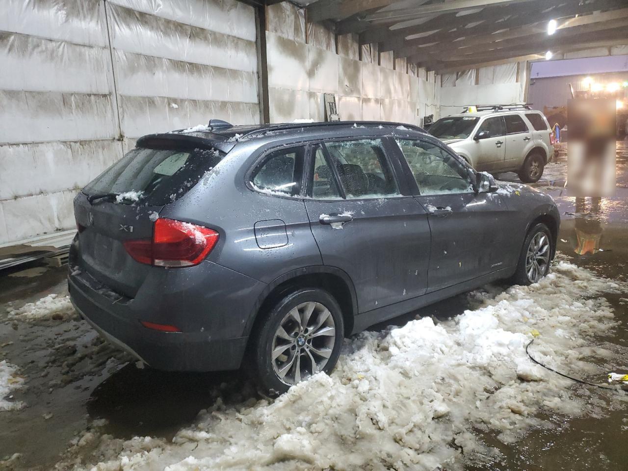 2014 BMW X1 - Image 3