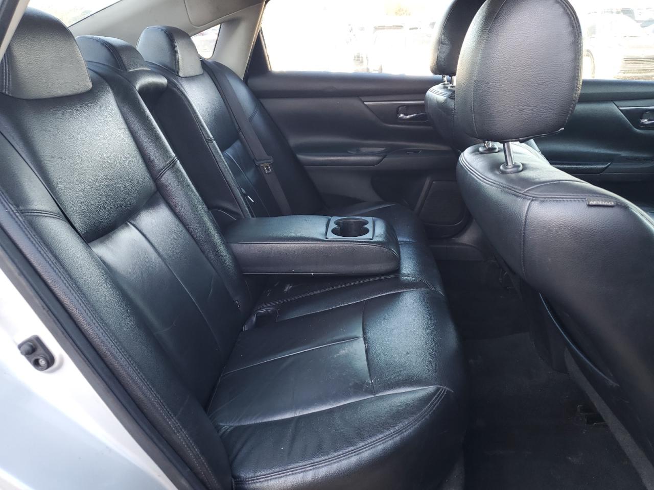 2015 Nissan Altima - Image 10