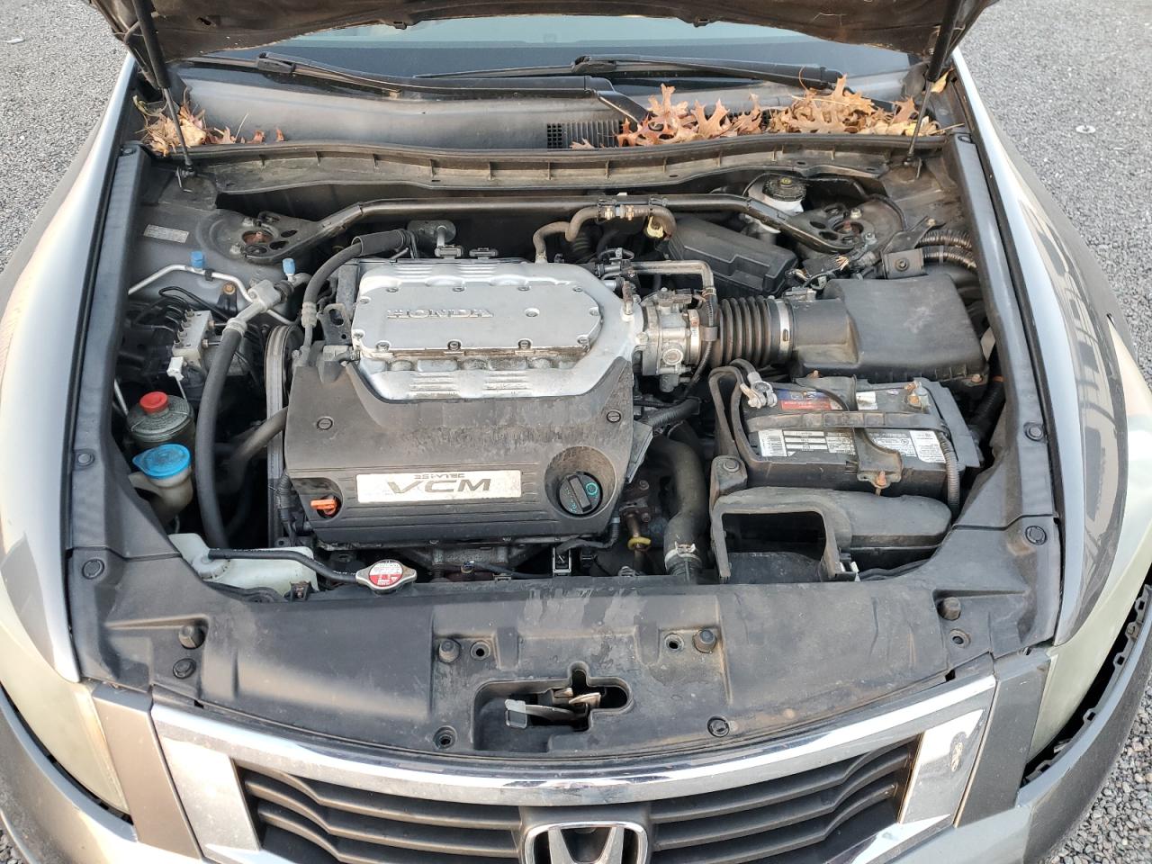 2009 Honda Accord - Image 11