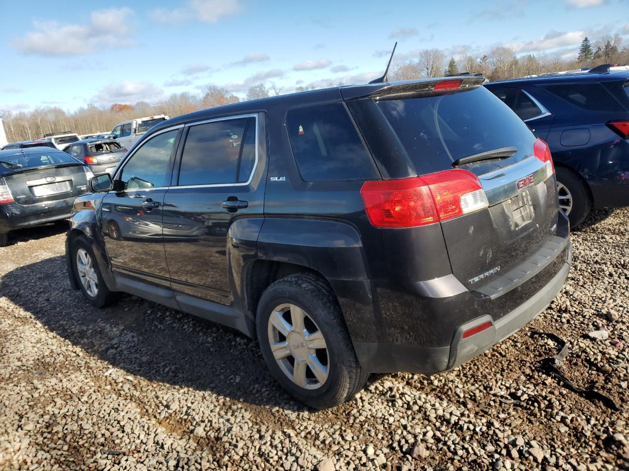 2014 GMC Terrain - Image 2