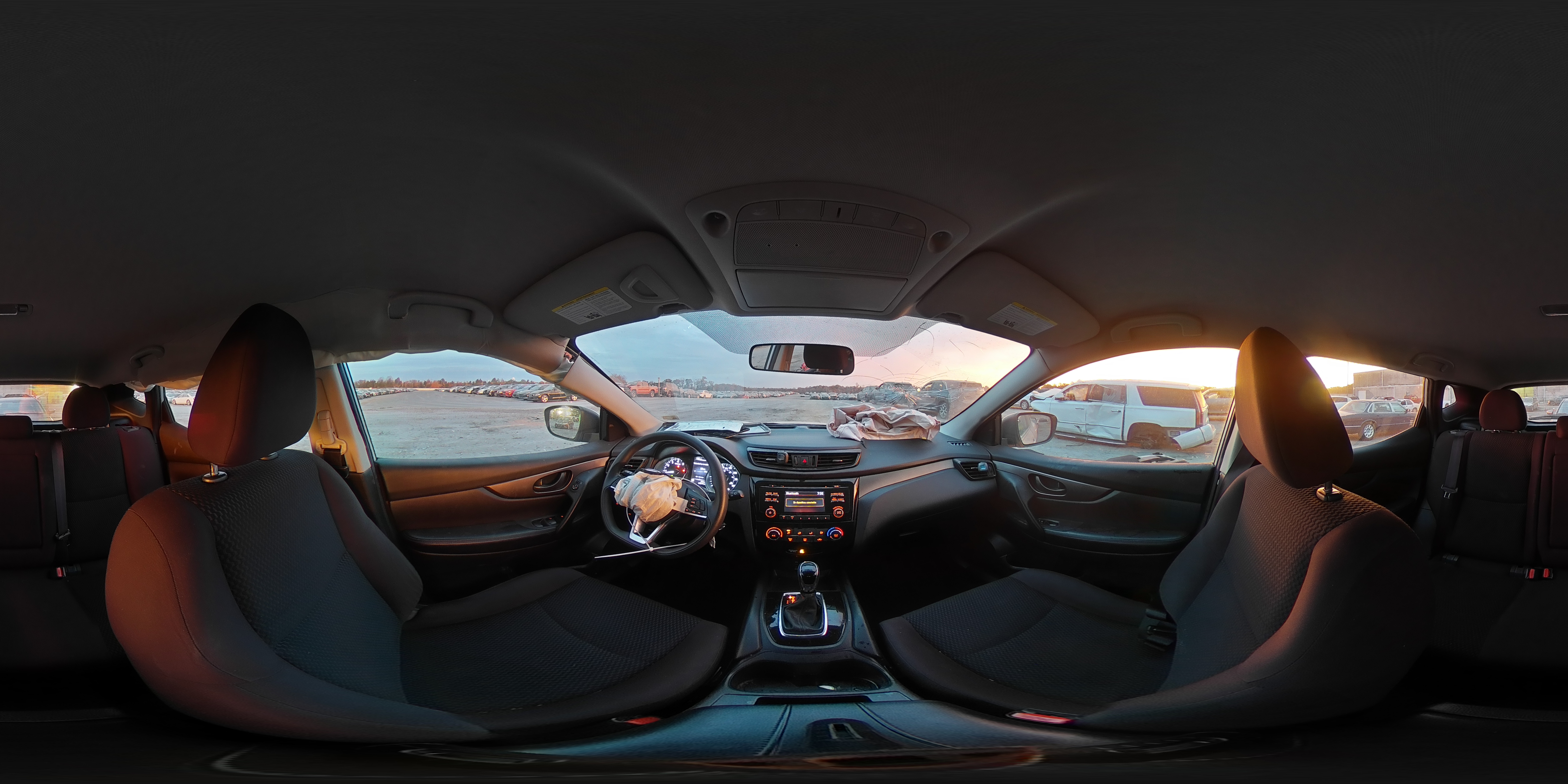 2018 Nissan Rogue - Image 14
