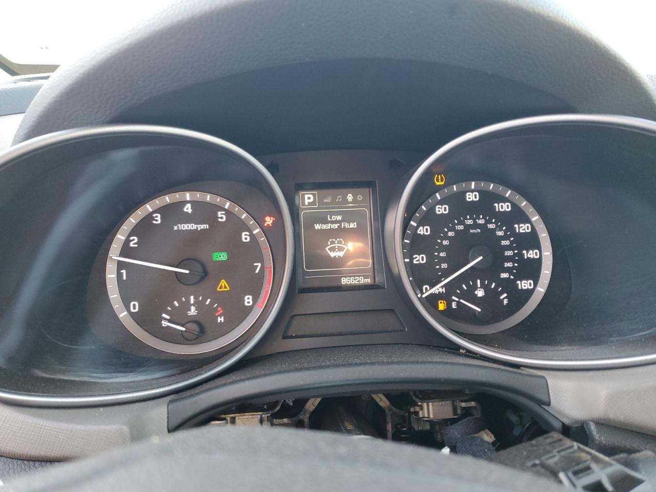 2018 Hyundai Santa Fe - Image 9