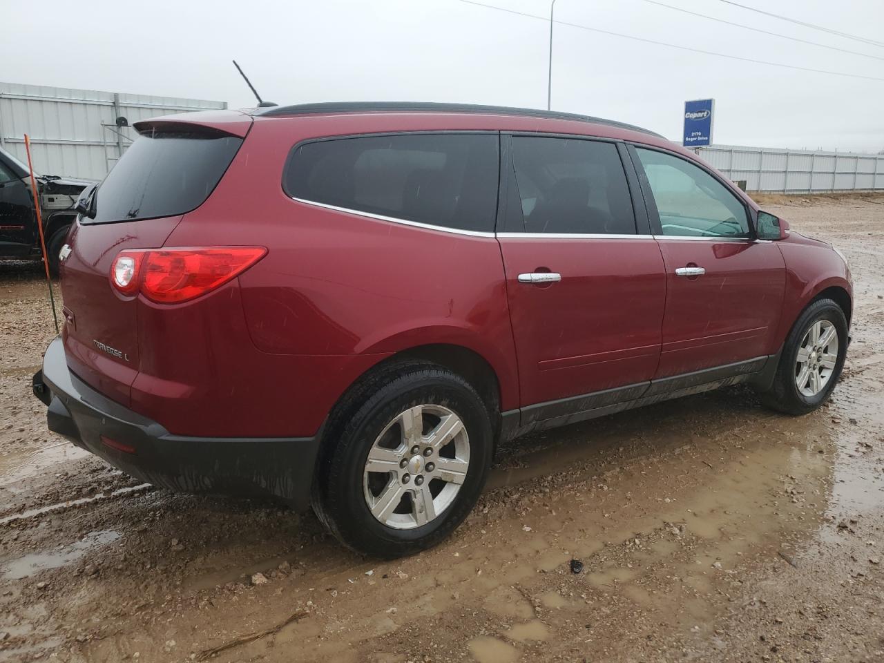 2011 Chevrolet Traverse - Image 3