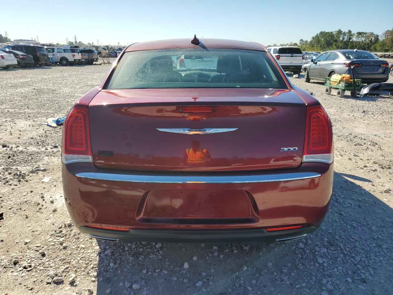 2015 Chrysler 300 - Image 6