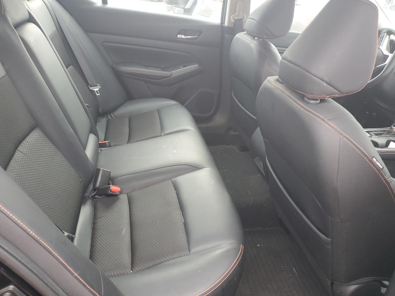 2019 Nissan Altima - Image 10