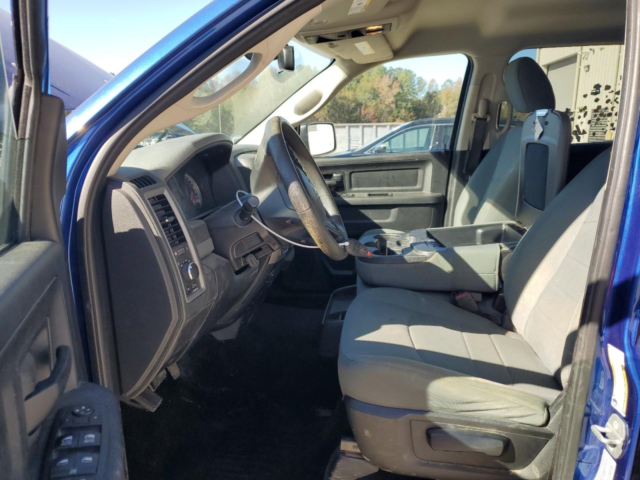 2016 RAM 1500 - Image 7