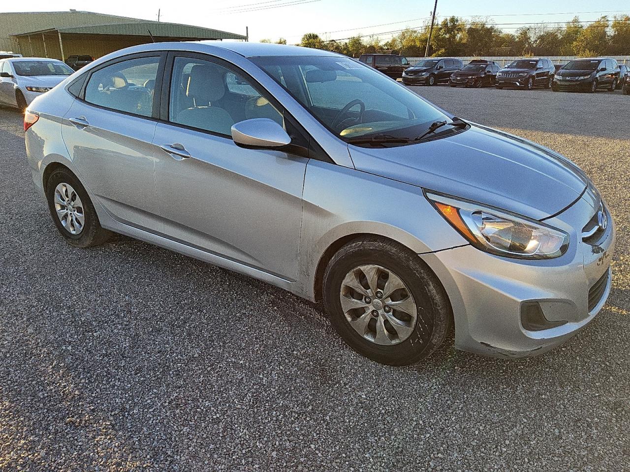 VIN KMHCT4AEXHU312851 2017 HYUNDAI ACCENT no.4