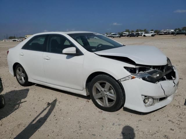  TOYOTA CAMRY 2014 White