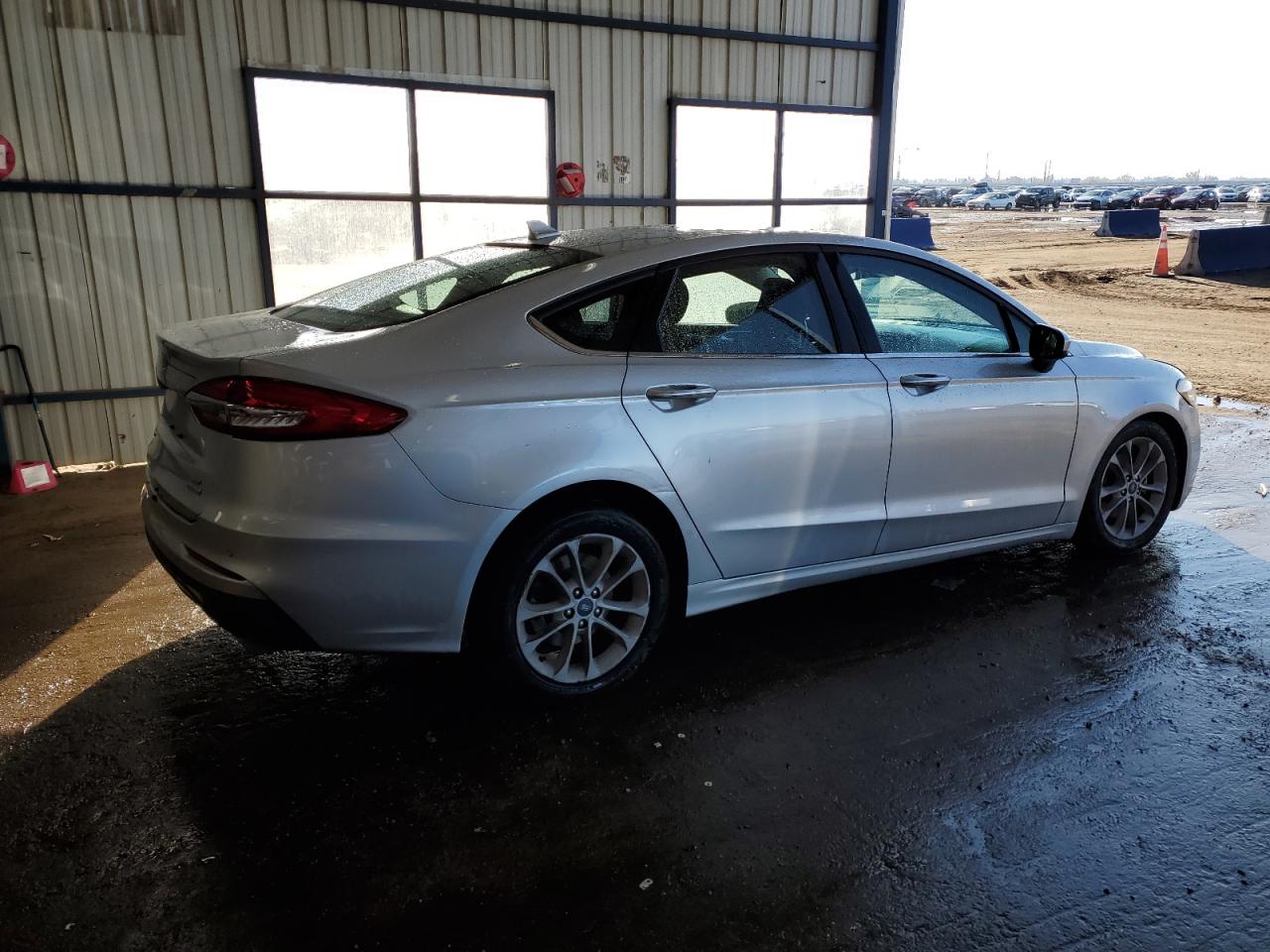 2019 Ford Fusion - Image 3