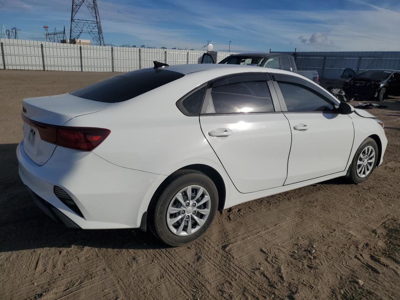 2023 Kia Forte - Image 3
