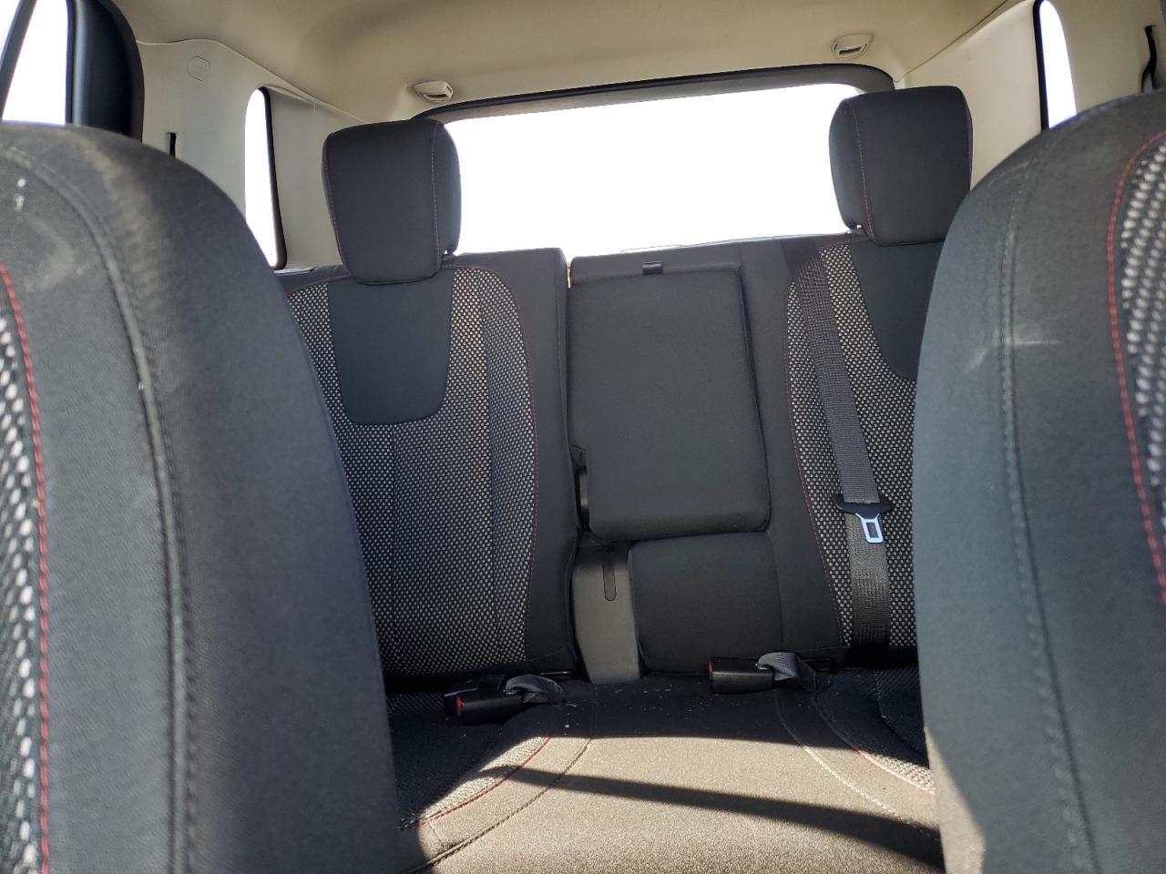 2017 GMC Terrain - Image 10