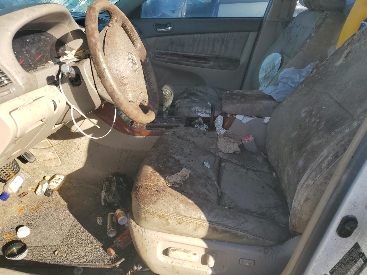 2005 Toyota Camry Le VIN: 4T1BF30K45U620839 Lot: 80976454